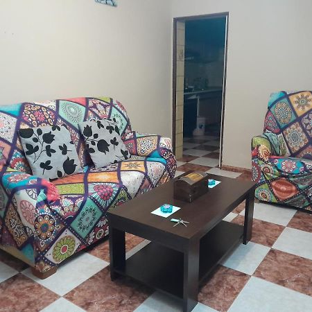 Disfruta De Un Barrio Tranquilo Apartment Alcala de Guadaira Luaran gambar