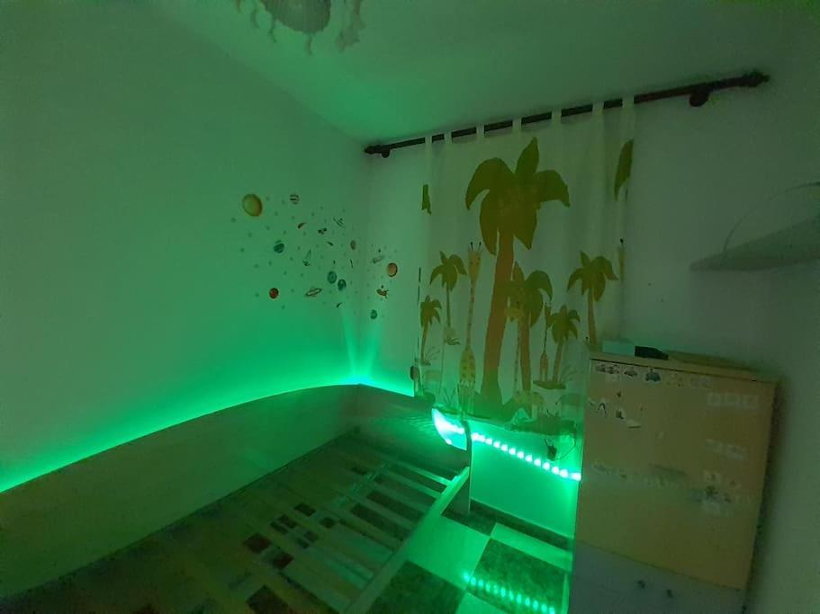 Disfruta De Un Barrio Tranquilo Apartment Alcala de Guadaira Luaran gambar