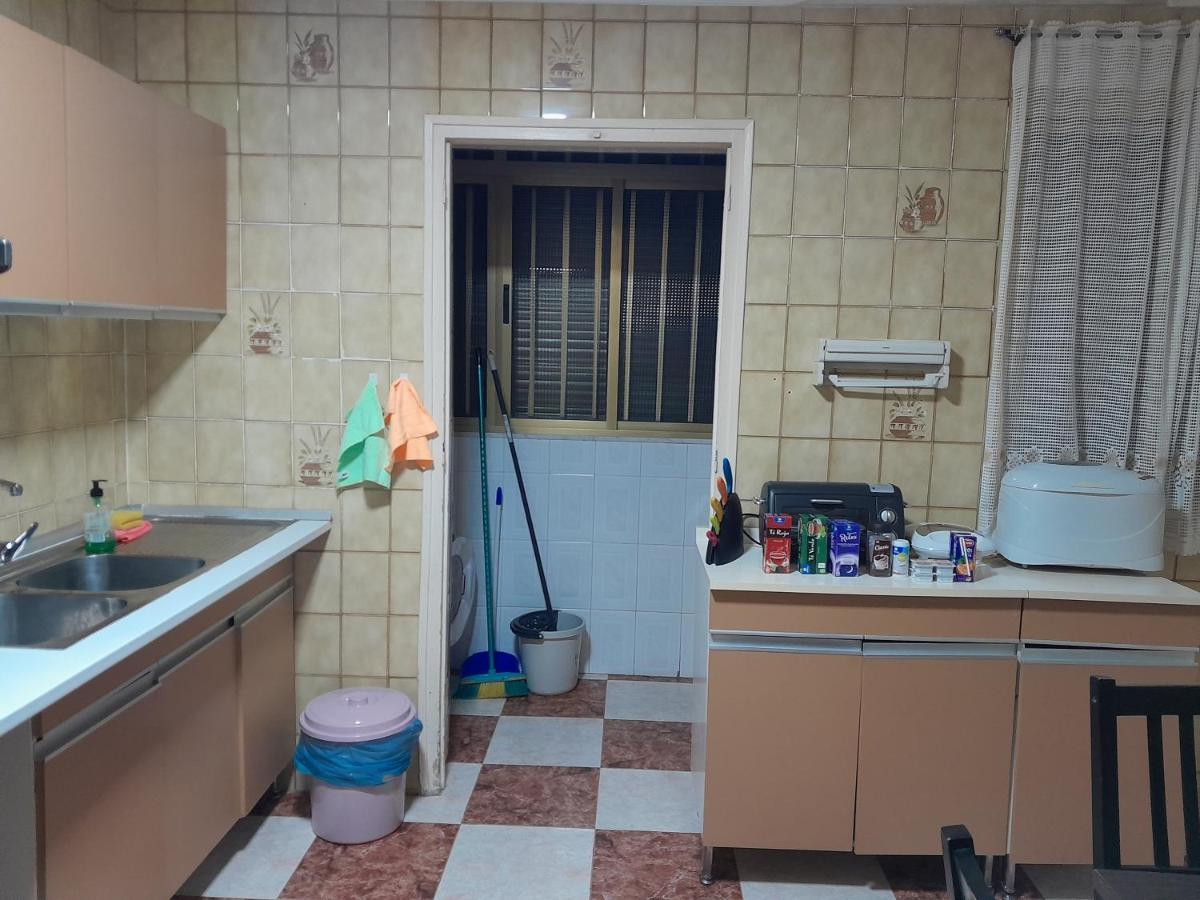 Disfruta De Un Barrio Tranquilo Apartment Alcala de Guadaira Luaran gambar