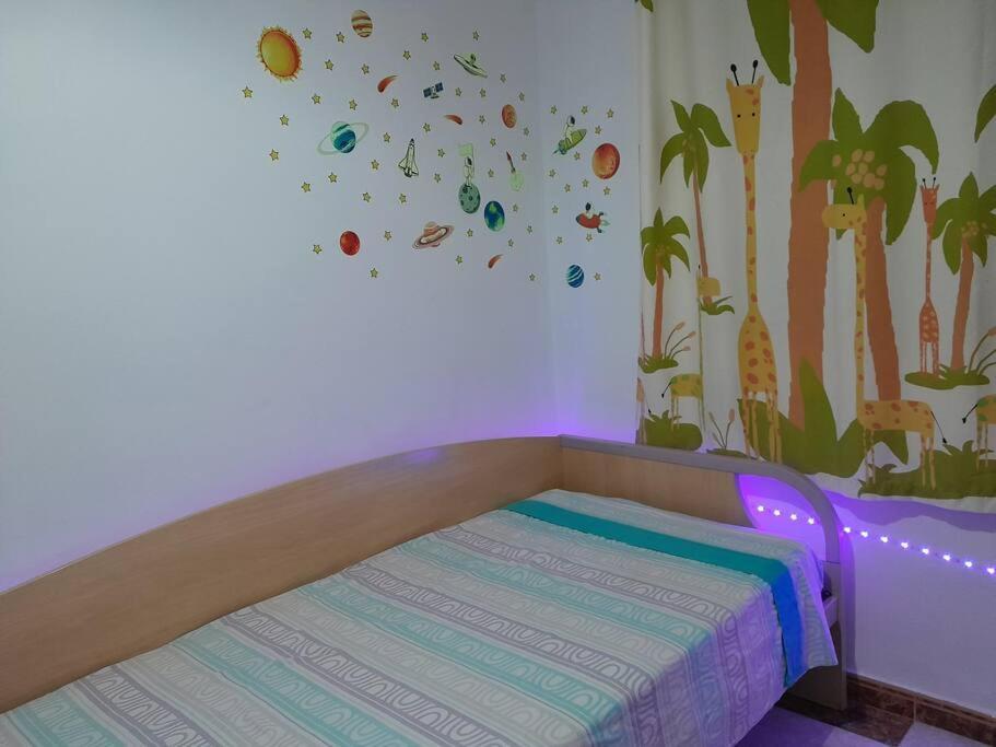 Disfruta De Un Barrio Tranquilo Apartment Alcala de Guadaira Luaran gambar