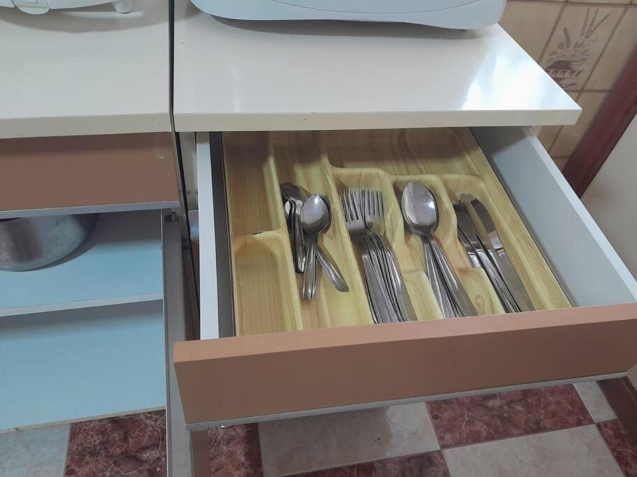 Disfruta De Un Barrio Tranquilo Apartment Alcala de Guadaira Luaran gambar