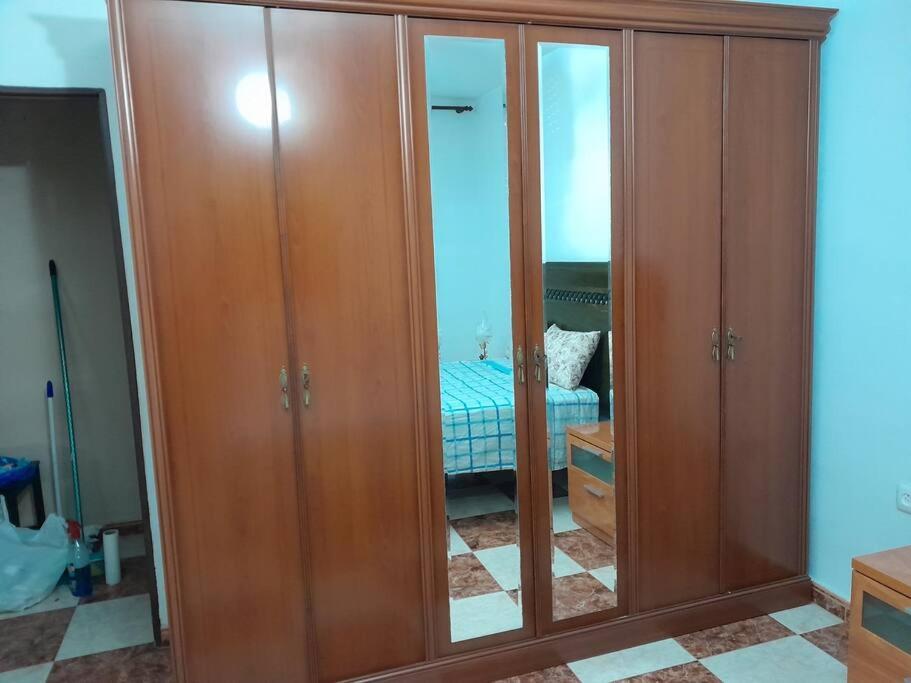 Disfruta De Un Barrio Tranquilo Apartment Alcala de Guadaira Luaran gambar